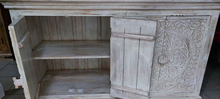 Komoda rzeźbiona bielona WCDS-4-140-MN z drewna mango