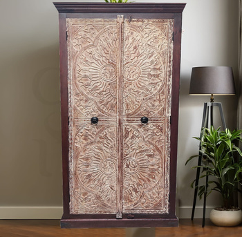 Szafa indyjska z drewna mango ręcznie rzeźbiona w stylu Boho